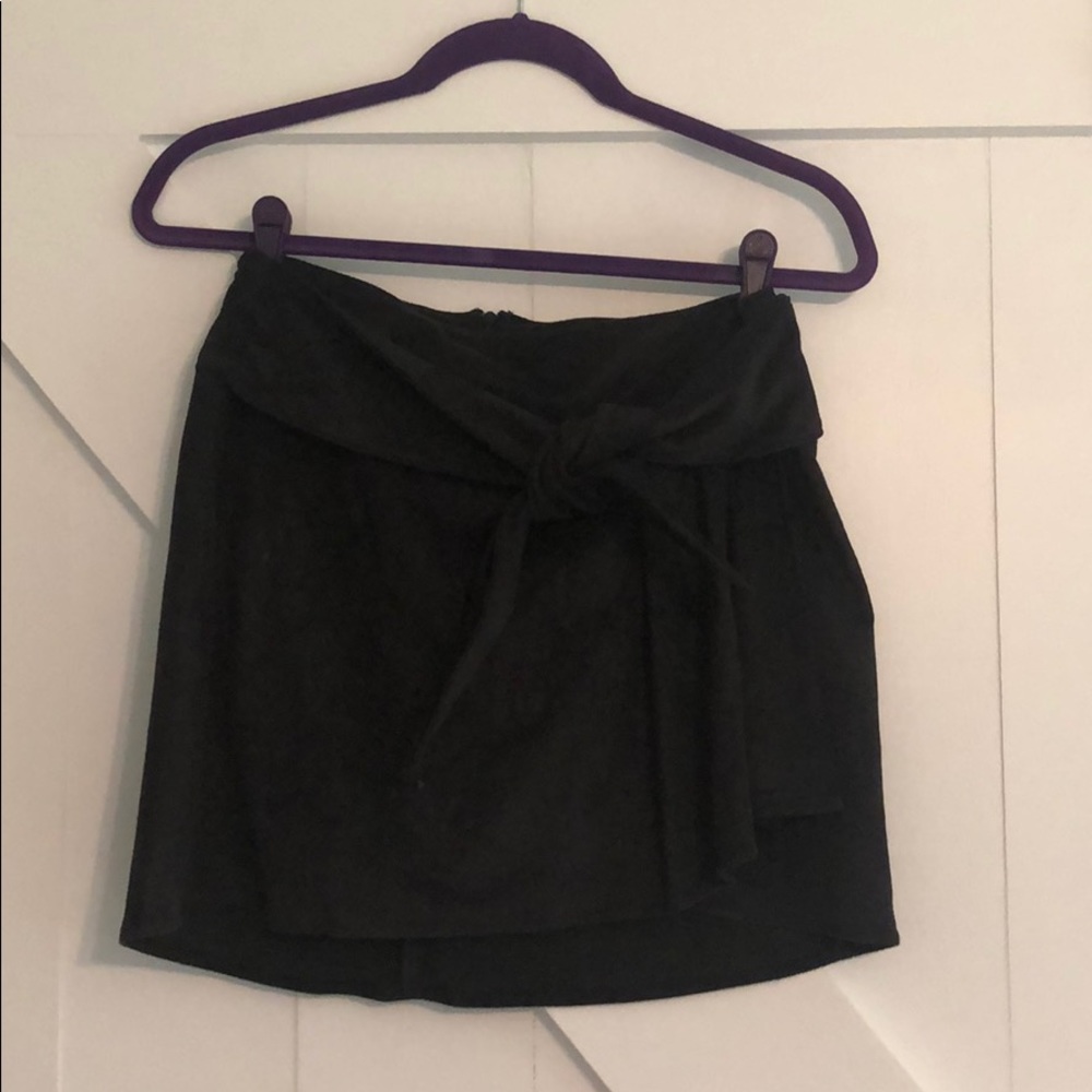 Express swayed skirt